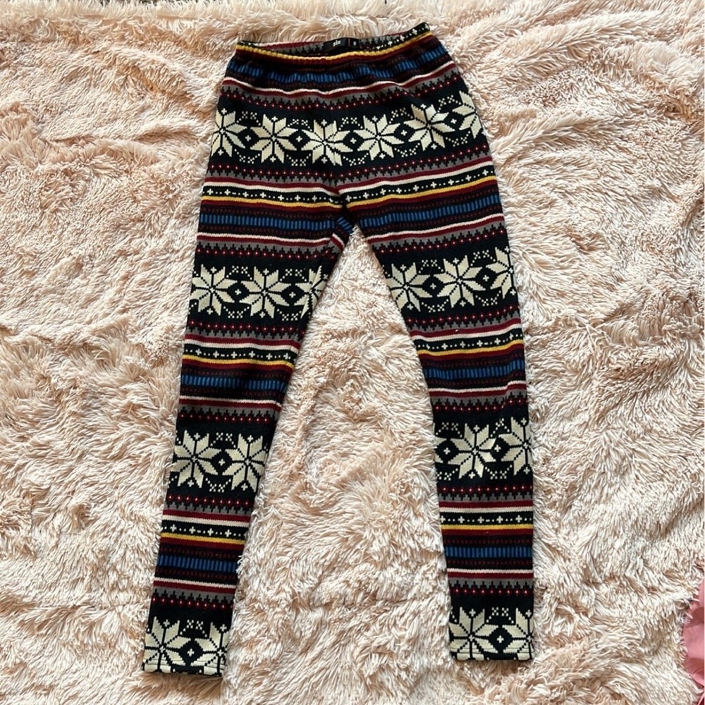 Women’s Nordic Pattern Holiday Leggings